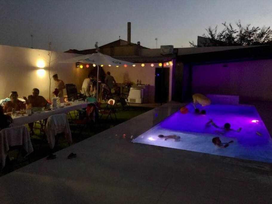 Alojamiento El Pez Casa Con Piscina Climatizada Villafranca de los Caballeros Екстериор снимка