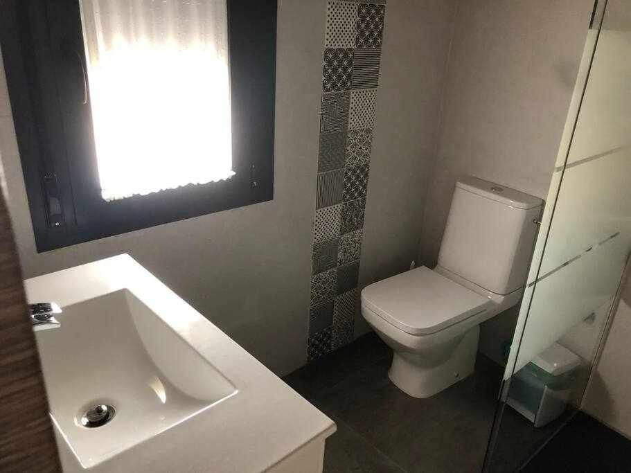 Alojamiento El Pez Casa Con Piscina Climatizada Villafranca de los Caballeros Екстериор снимка