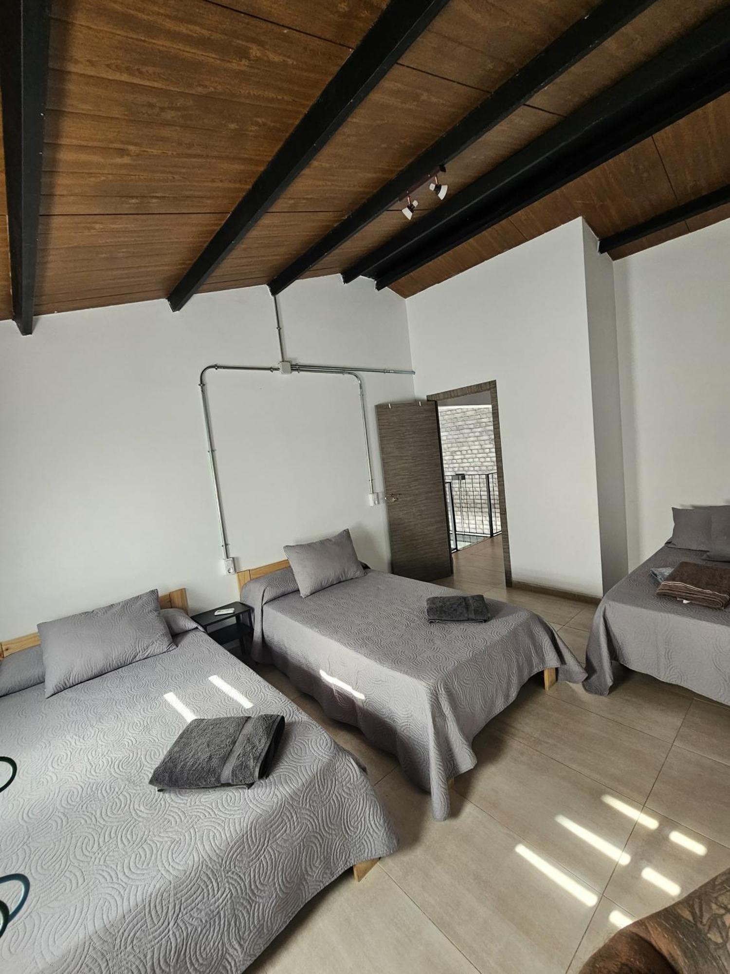 Alojamiento El Pez Casa Con Piscina Climatizada Villafranca de los Caballeros Екстериор снимка