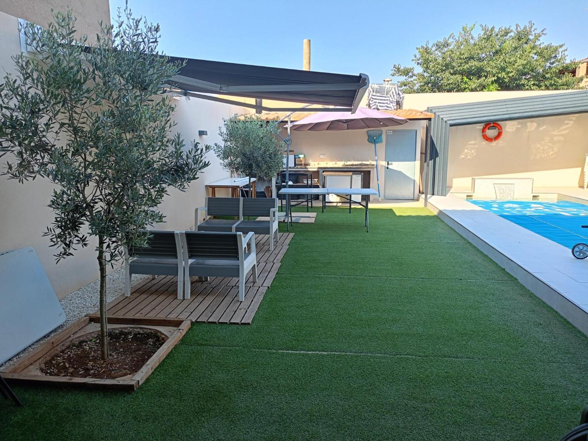 Alojamiento El Pez Casa Con Piscina Climatizada Villafranca de los Caballeros Екстериор снимка